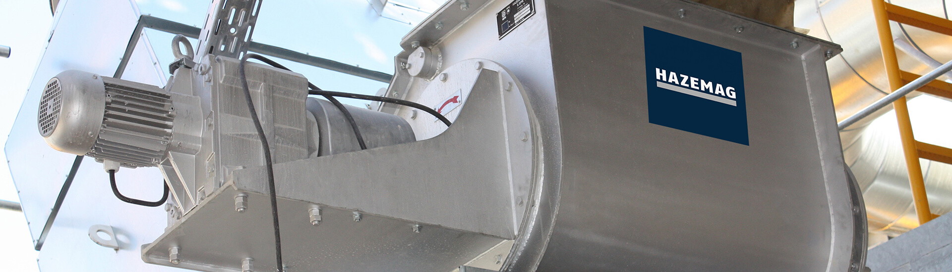 Die Schleusen HPV und HGV von HAZEMAG sind speziell entwickelt, um fließendes Material zwischen Prozessstufen präzise zu steuern und Falschluft zu vermeiden. Sie eignen sich hervorragend als Zu- und Abflussventile in verschiedenen Industrien und bieten robuste Lösungen für granulare bis klumpige Materialien. Entdecken Sie die Vorteile unserer Schleusen für Ihre Anwendungen.